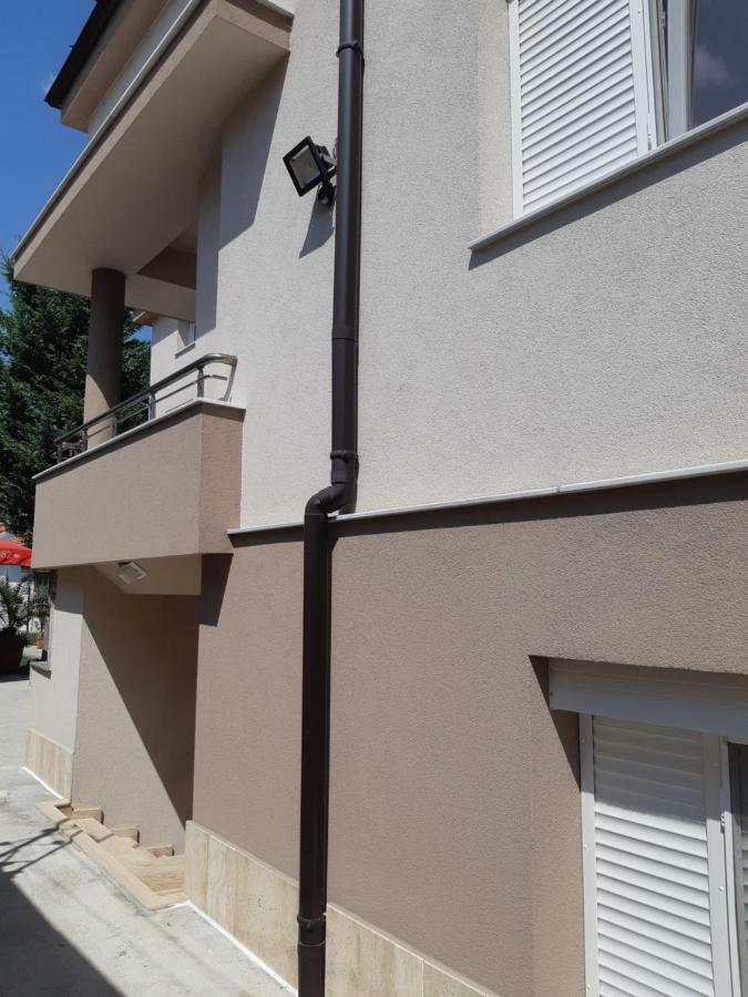 סבילנגראד Villa Ros Guest House מראה חיצוני תמונה