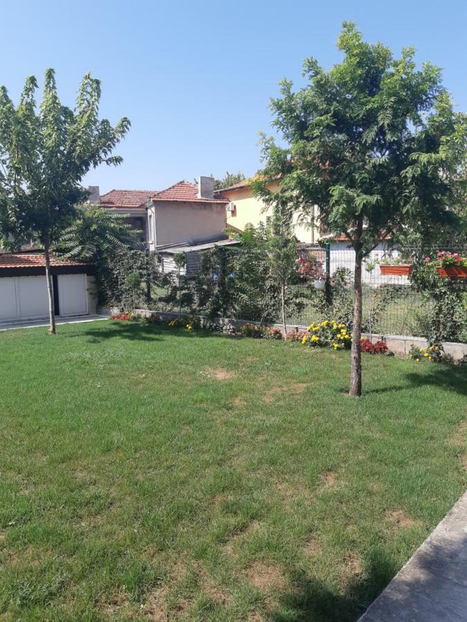 סבילנגראד Villa Ros Guest House מראה חיצוני תמונה