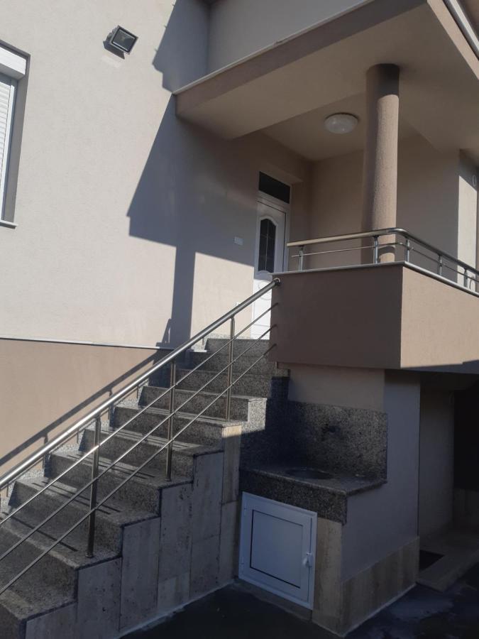 סבילנגראד Villa Ros Guest House מראה חיצוני תמונה