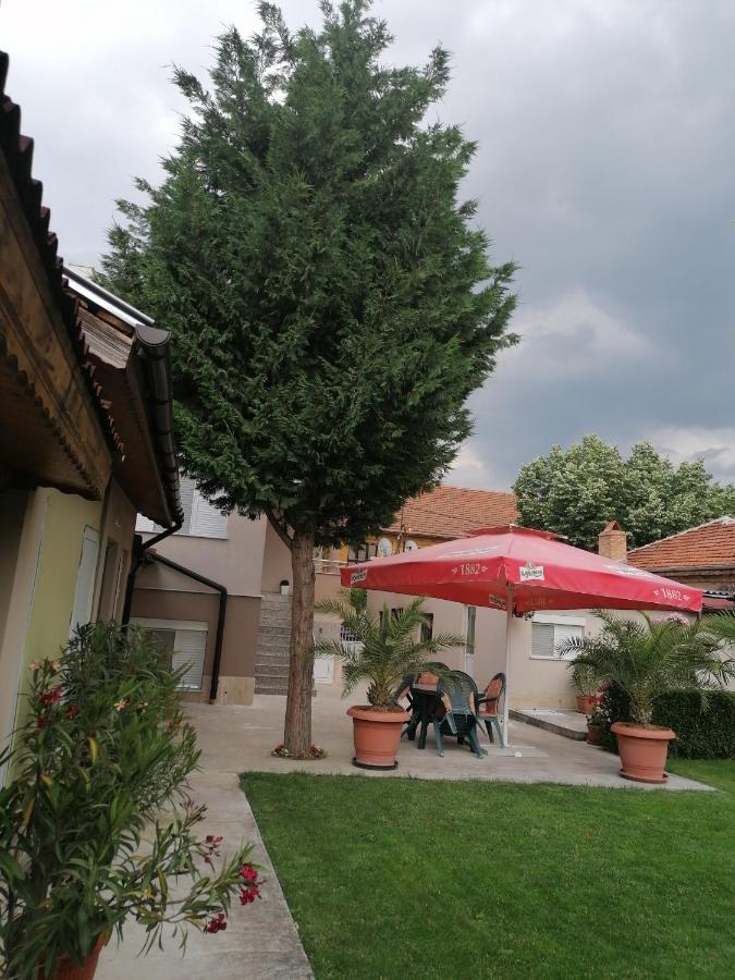 סבילנגראד Villa Ros Guest House מראה חיצוני תמונה